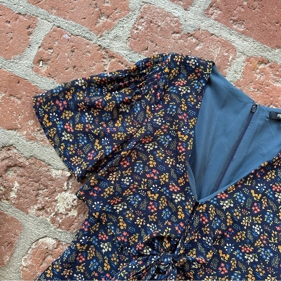 Madewell Cross-Front Mini Dress in Garden Party Liberty Blue Night floral size 0 - Picture 5 of 16